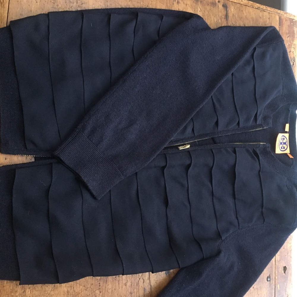 Cute Tory Burch cropped zip up sweater